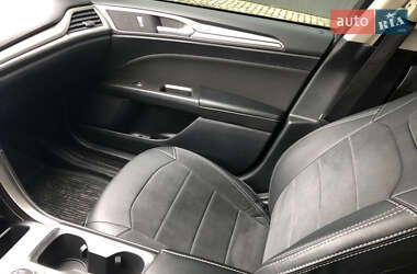 Седан Ford Fusion 2020 в 