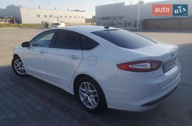 Седан Ford Fusion 2015 в Луцке