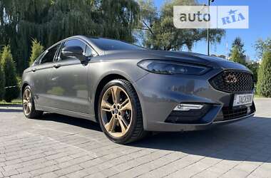 Седан Ford Fusion 2017 в Хмельницькому