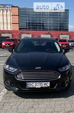 Седан Ford Fusion 2015 в Львове