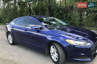 Седан Ford Fusion 2013 в 