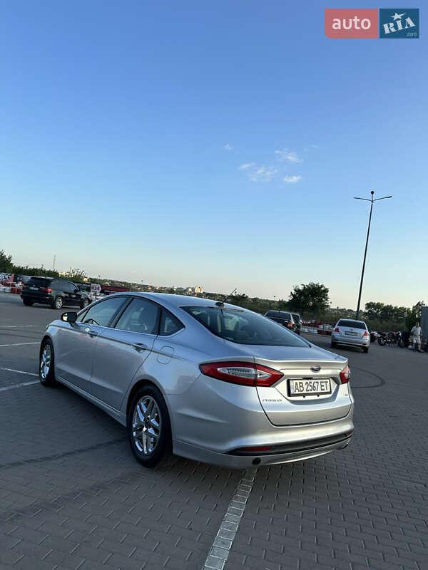 Седан Ford Fusion 2014 в Виннице