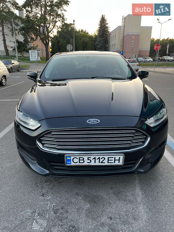 Седан Ford Fusion 2013 в 