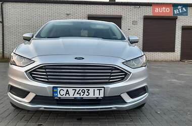 Седан Ford Fusion 2016 в Умані