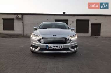 Седан Ford Fusion 2016 в Умані