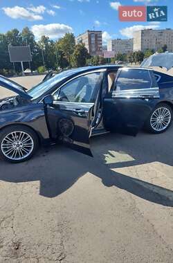 Седан Ford Fusion 2014 в Близнюках