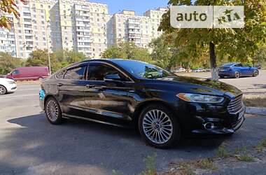 Седан Ford Fusion 2014 в 