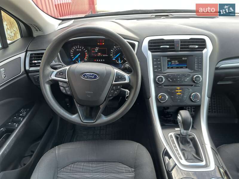 Седан Ford Fusion 2015 в Киеве