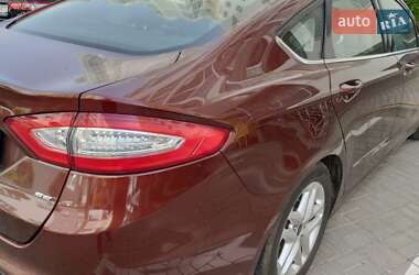 Седан Ford Fusion 2015 в Львове