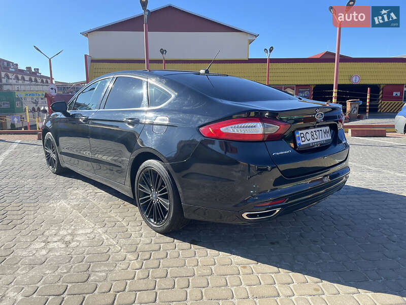 Седан Ford Fusion 2016 в Львове