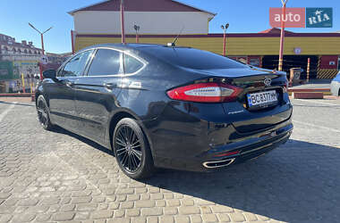 Седан Ford Fusion 2016 в Львове