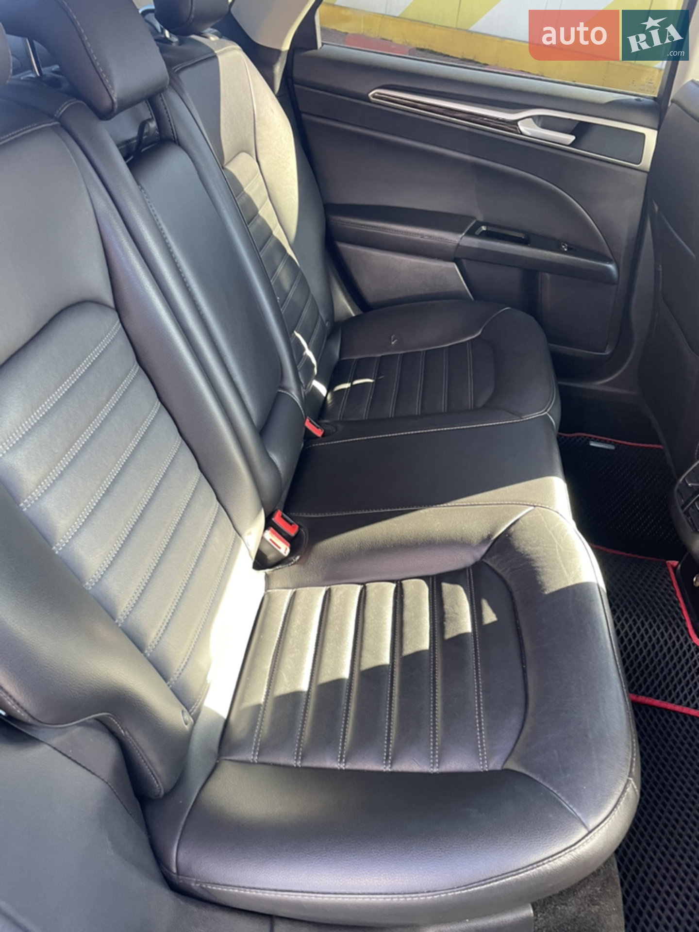 2016 Ford Fusion - мініатюра 17
