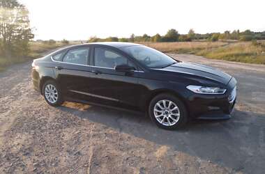 Седан Ford Fusion 2015 в Старій Вижівці