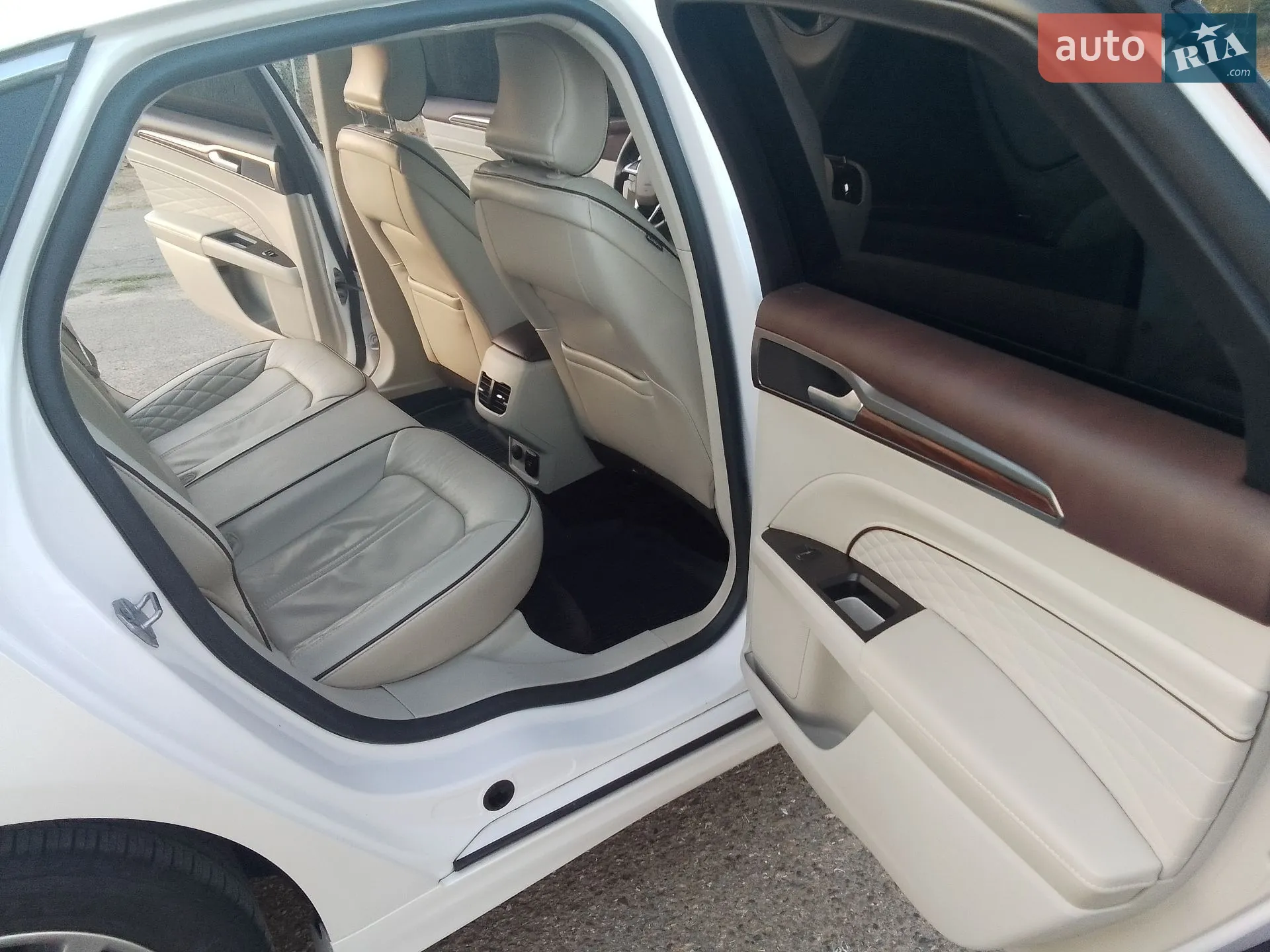2016 Ford Fusion - мініатюра 17