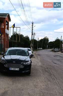 Седан Ford Fusion 2013 в 