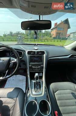 Седан Ford Fusion 2013 в Львове
