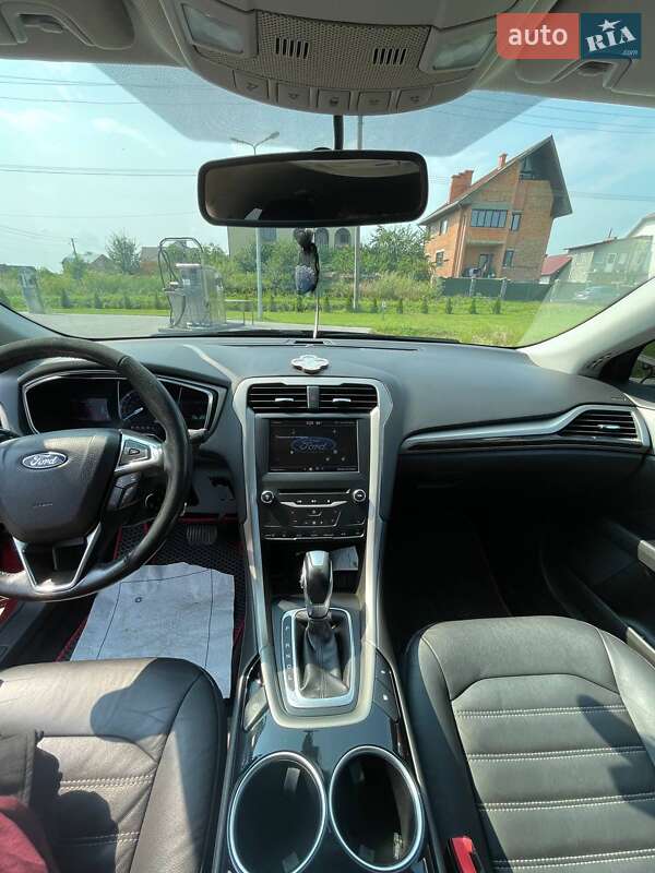Седан Ford Fusion 2013 в Львове