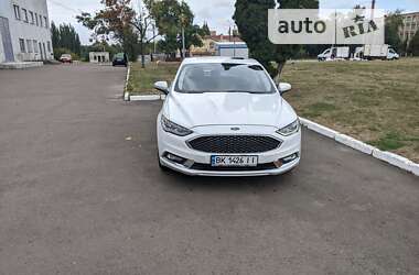 Седан Ford Fusion 2017 в Рівному