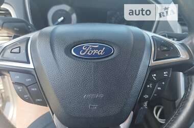 Седан Ford Fusion 2014 в Миргороде