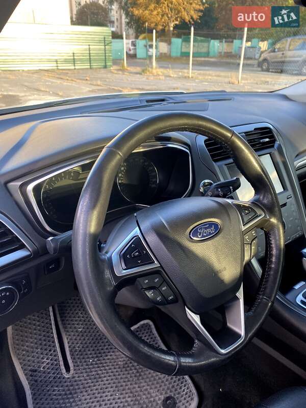 Седан Ford Fusion 2014 в Тернополі