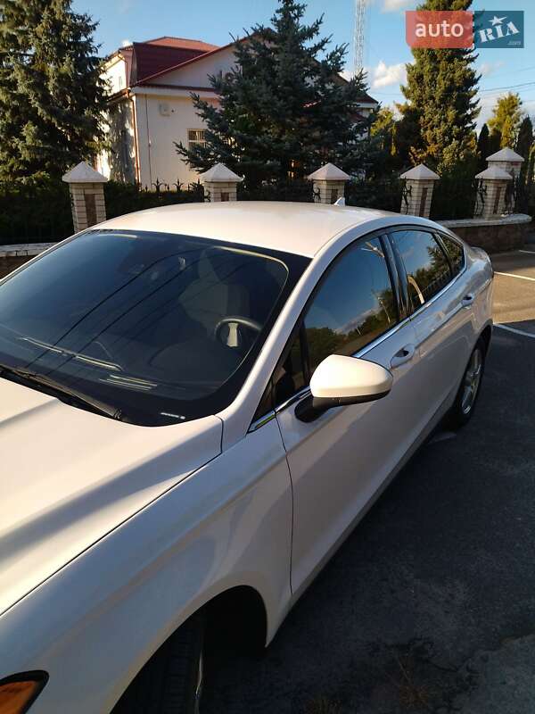 Седан Ford Fusion 2020 в Фастові