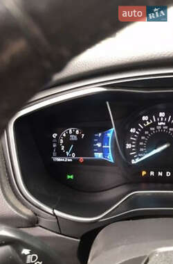 Седан Ford Fusion 2014 в 