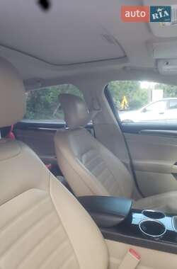 Седан Ford Fusion 2013 в Ужгороде