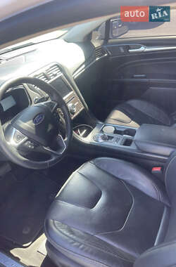 Седан Ford Fusion 2020 в 