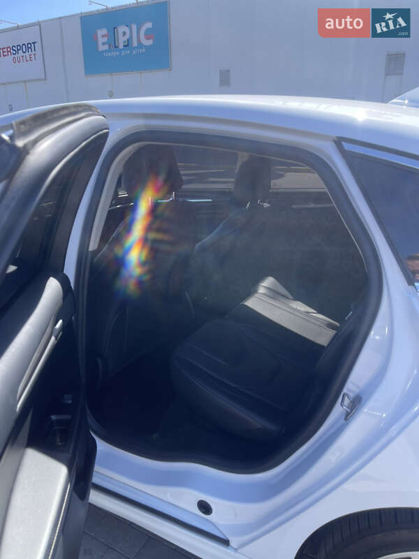 Седан Ford Fusion 2020 в Одессе