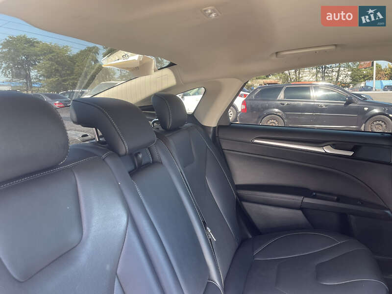 Седан Ford Fusion 2020 в Одессе