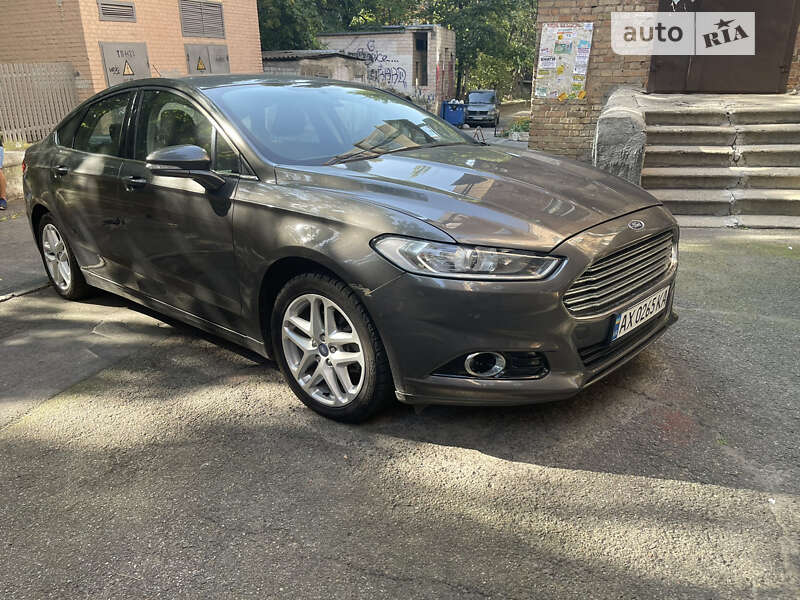Седан Ford Fusion 2015 в Киеве фото 2 Седан Ford Fusion 2015 в Киеве