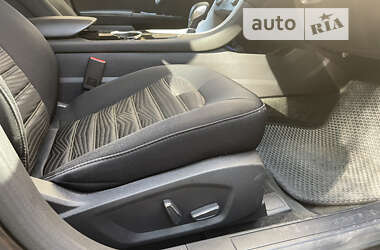 Седан Ford Fusion 2015 в 