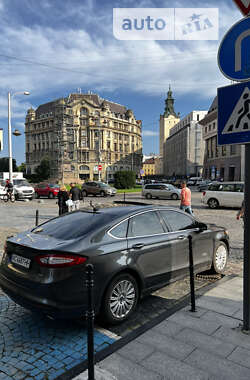 Седан Ford Fusion 2015 в 