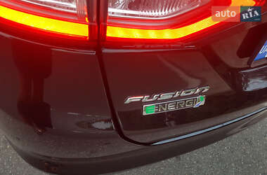 Седан Ford Fusion 2015 в Києві