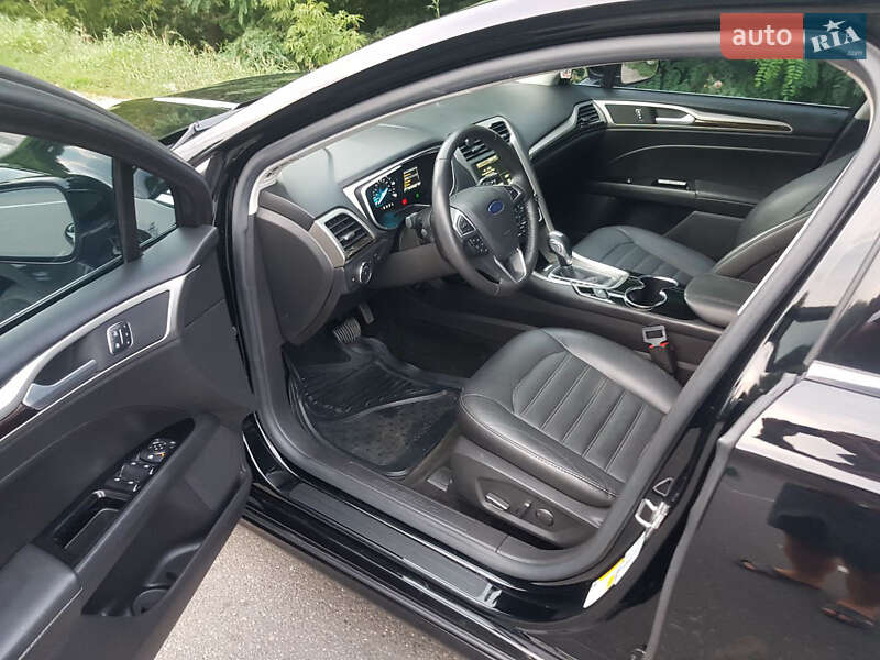 Седан Ford Fusion 2015 в Киеве