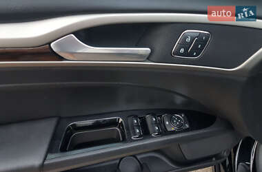 Седан Ford Fusion 2015 в Києві