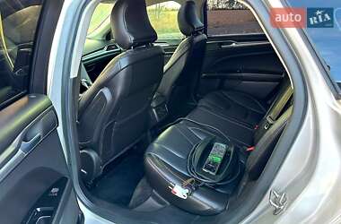 Седан Ford Fusion 2014 в 