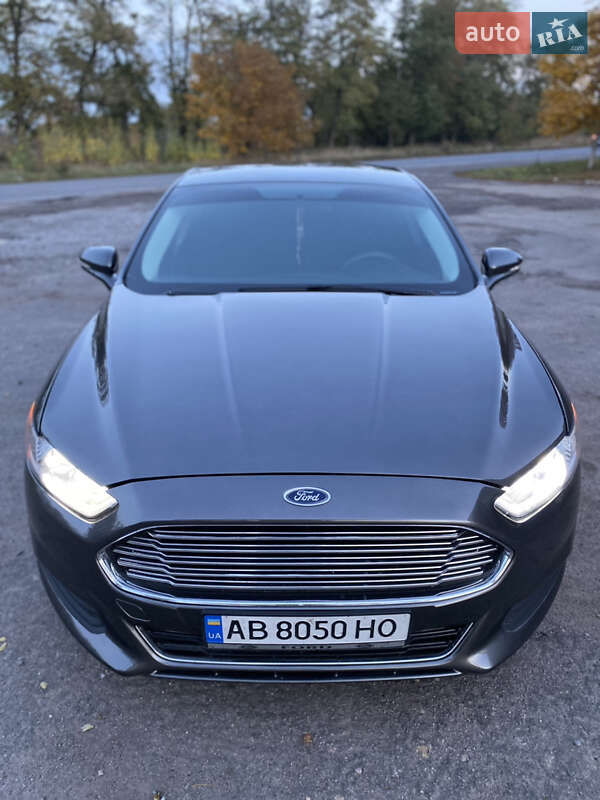Седан Ford Fusion 2015 в Виннице