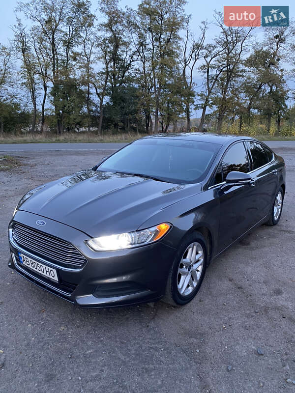 Седан Ford Fusion 2015 в Виннице