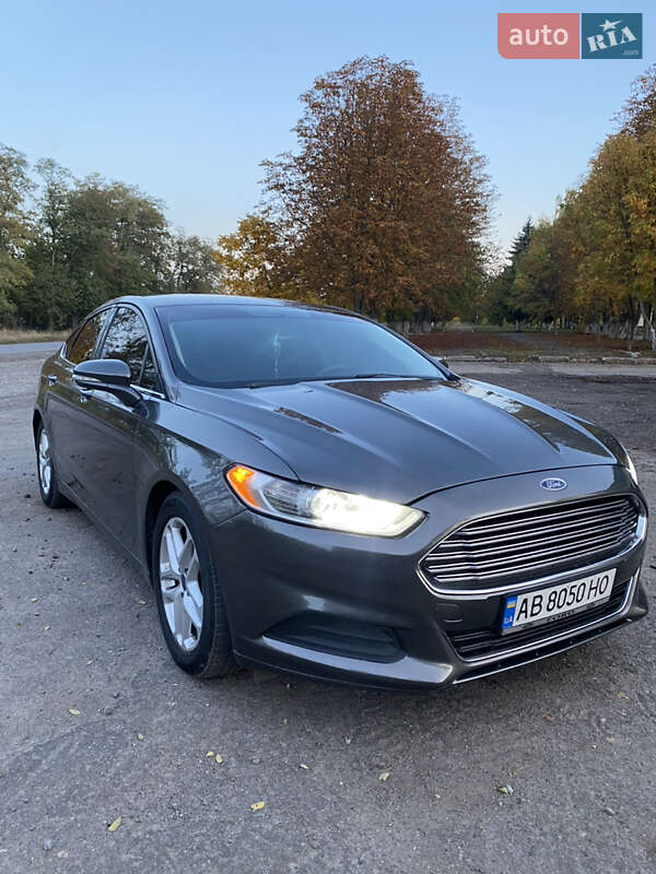 Седан Ford Fusion 2015 в Виннице