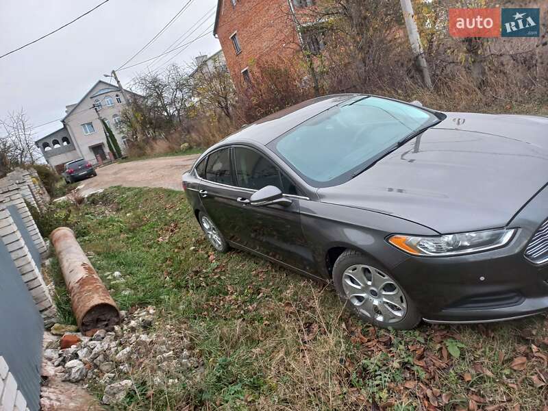Седан Ford Fusion 2013 в Тернополе