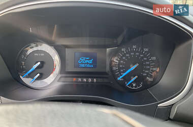Седан Ford Fusion 2016 в 