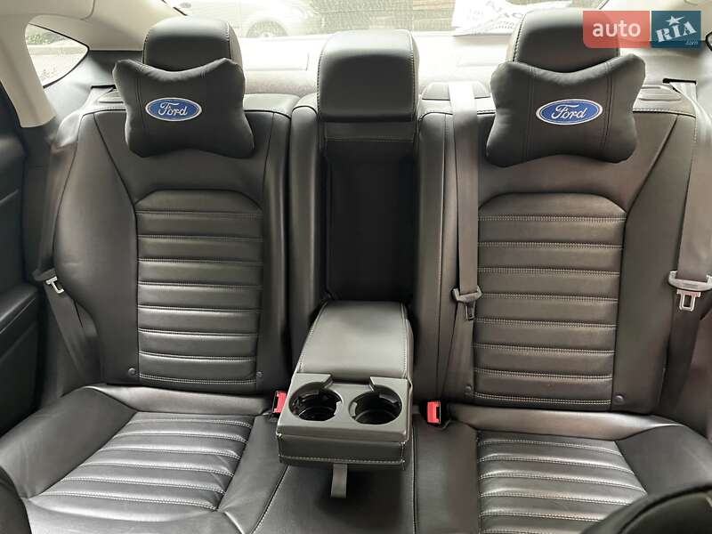 Седан Ford Fusion 2016 в Кривом Роге