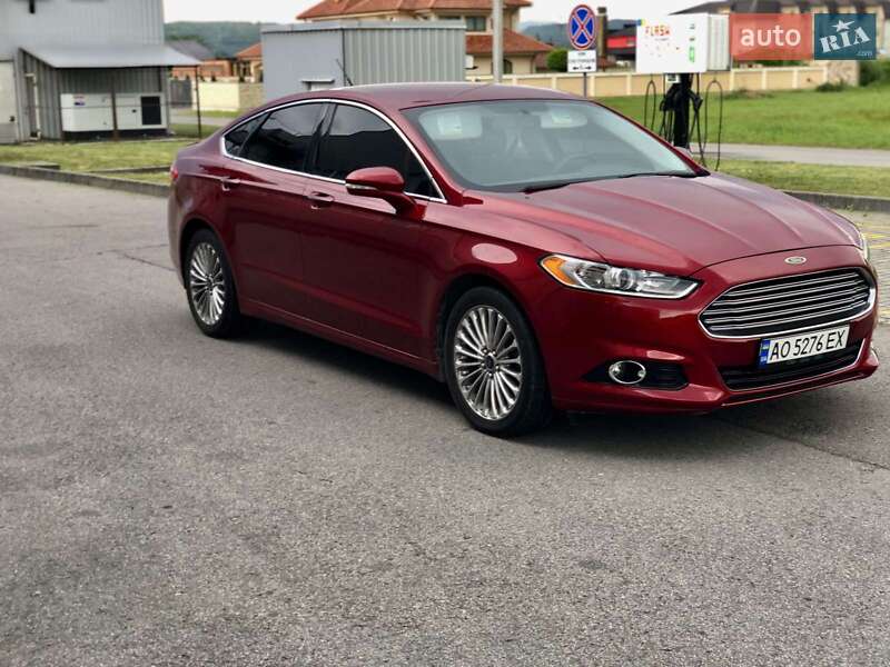 Седан Ford Fusion 2014 в Тячеве