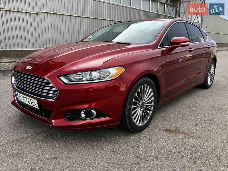 Седан Ford Fusion 2014 в Тячеве