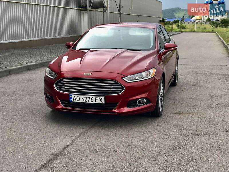 Седан Ford Fusion 2014 в 