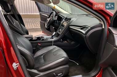 Седан Ford Fusion 2014 в 