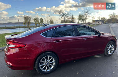 Седан Ford Fusion 2016 в 