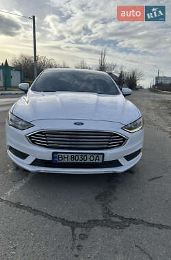 Седан Ford Fusion 2017 в 