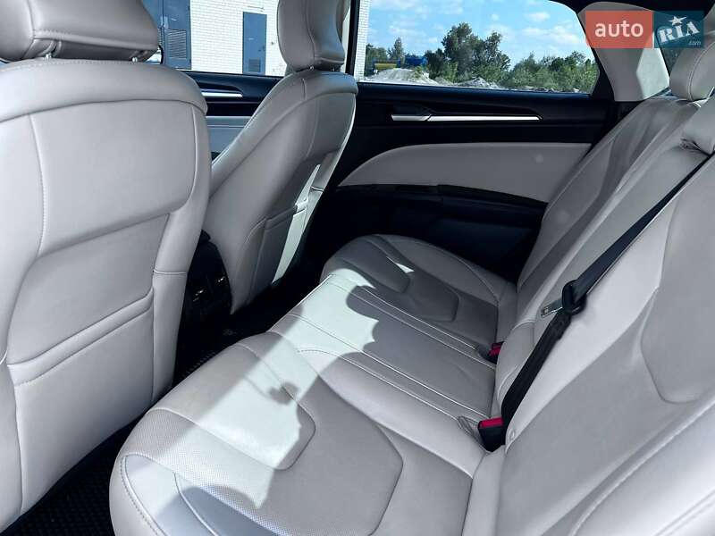Седан Ford Fusion 2018 в Днепре